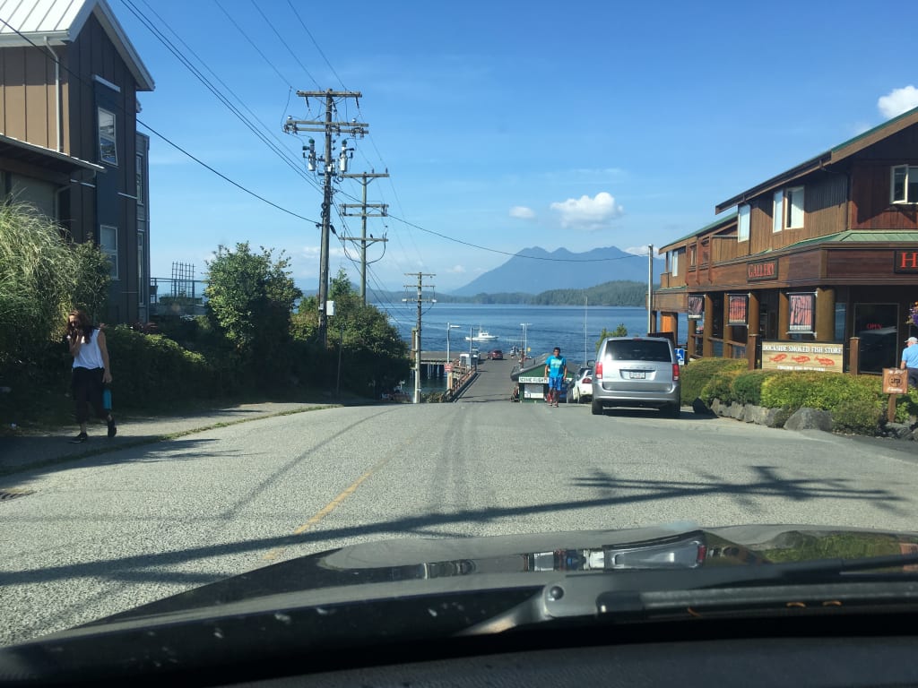 Town, Tofino