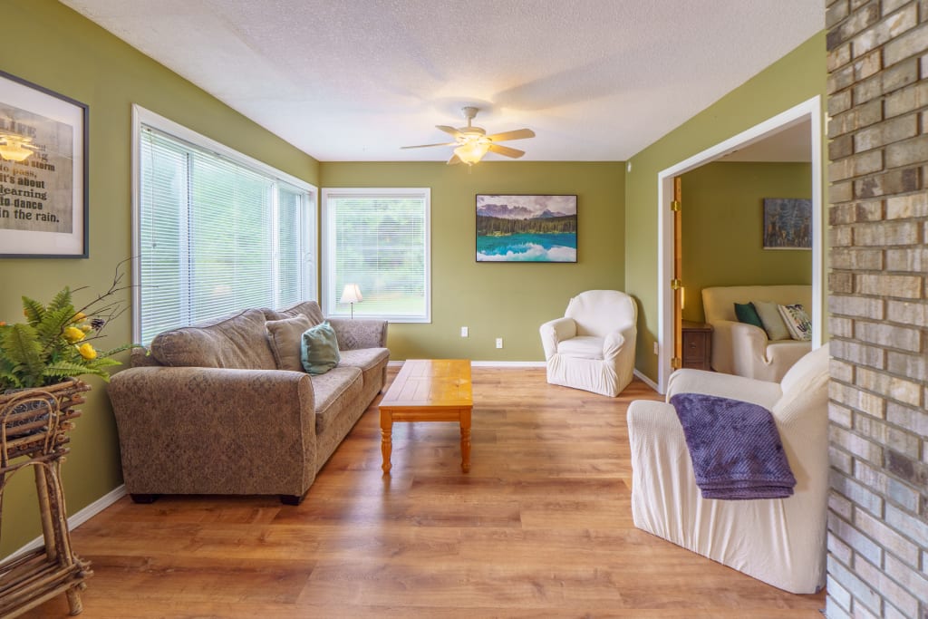 A furnished suite living room
