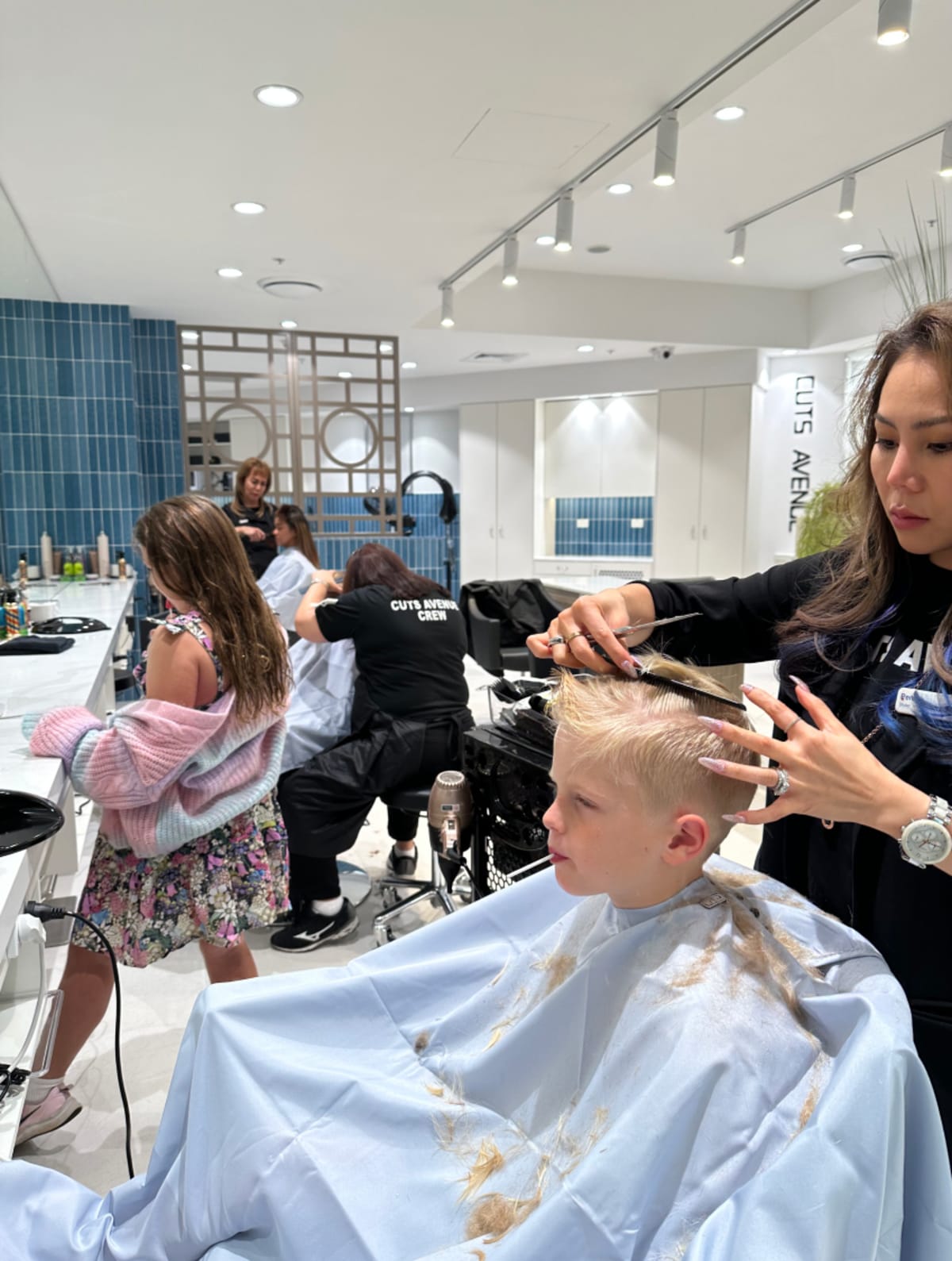 Inside the Cuts Avenue Warringah hair salon