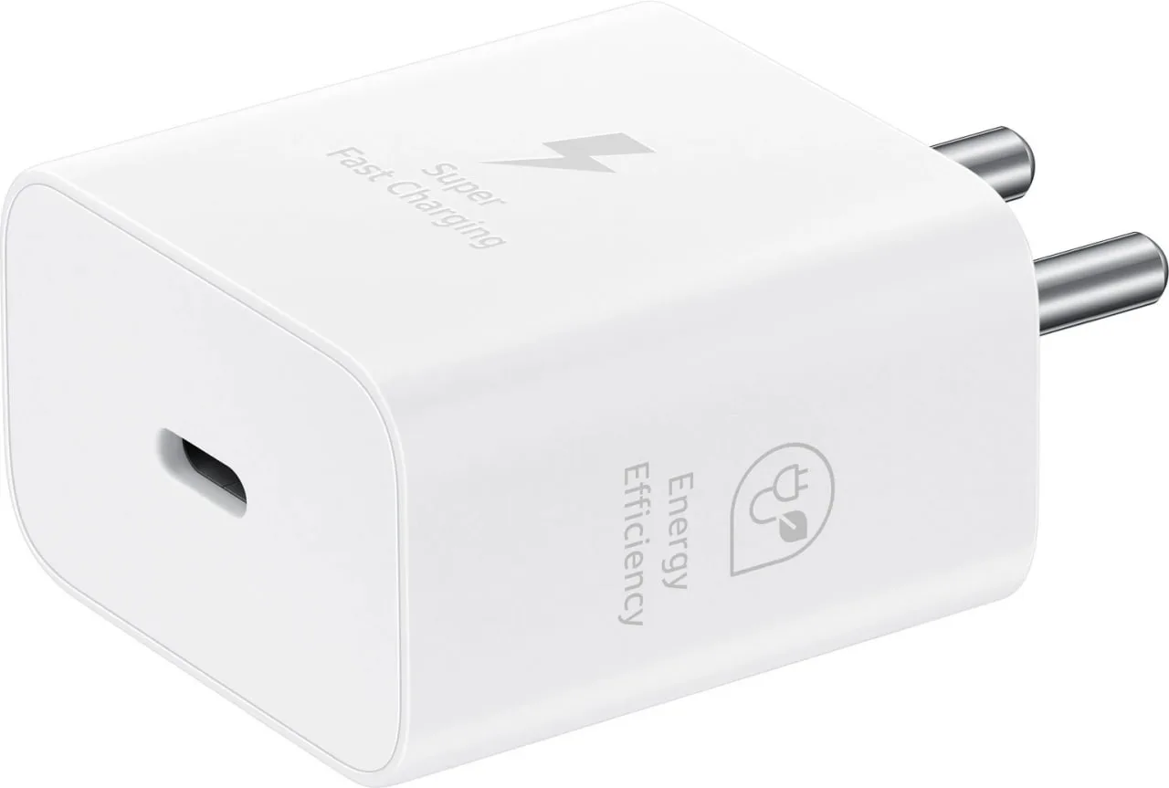 Combo Deal – GRAB  Apple 20W Charger at 1699. Samsung 25 W Charger at 899, GRAB  Apple 20W Charger at 1699. CMF by Nothing 33 W Charger at 899