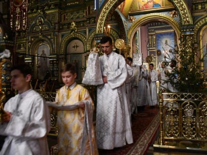 В Рождественскую ночь в Вознесенском соборе совершена праздничная Литургия