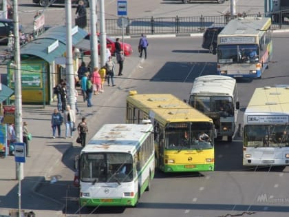 Водители липецких автобусов 54 раза нарушили ПДД