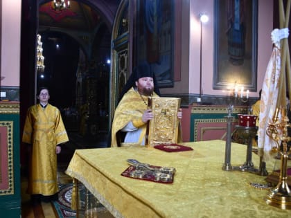 Епископ Максим возглавил Божественную литургию в Вознесенском соборе города Ельца