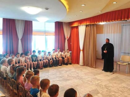 Священник провел беседу с воспитанниками детского сада №4 г. Липецка