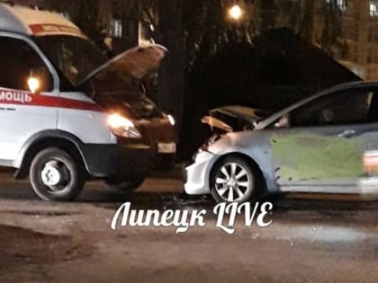 Скорая помощь попала в ДТП в Липецке