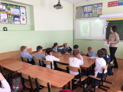 В библиотеках Ельца отметили юбилей Сергея Михалкова: ИНФОРМАЦИОННЫЙ СБОРНИК