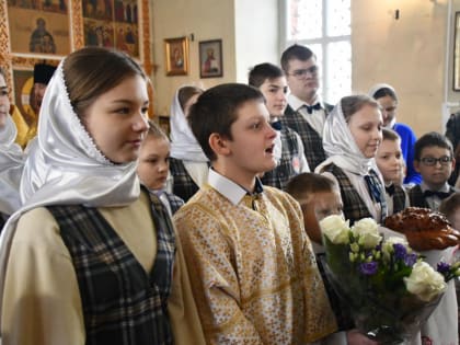 Литургия в Михайло-Архангельском храме села Юсово
