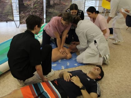 Студенты из Ельца блестяще выступили на олимпиаде по первой помощи