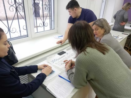 С 10 января по 31 января 2023г. в ГАПОУ “ЕМК им.К.С. Константиновой” прошёл обучающий тренинг для преподавателей и студентов на тему: “От клиентоориентированности к клиентоцентричн