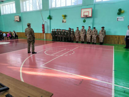 Сотрудники ОСН «Титан» УФСИН России по Липецкой области провели уроки Мужества