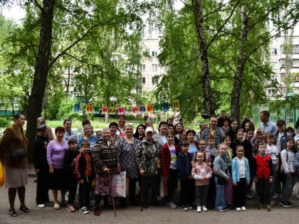 В Липецке проходят праздники во дворах
