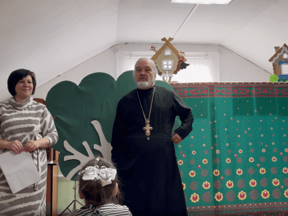 Благотворительный спектакль в воскресной школе «Сретение» Троицкого собора