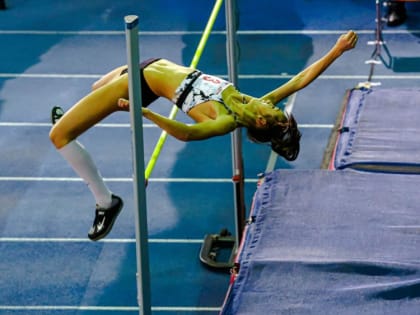 Королёва вновь проиграла олимпийской чемпионке, теперь – с личным рекордом сезона