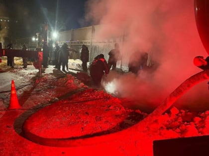 Работы на самом сложном участке теплосети продолжаются