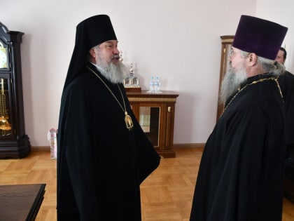 Владыка поздравил иерея Геннадия Солнцева с юбилеем иерейской хиротонии