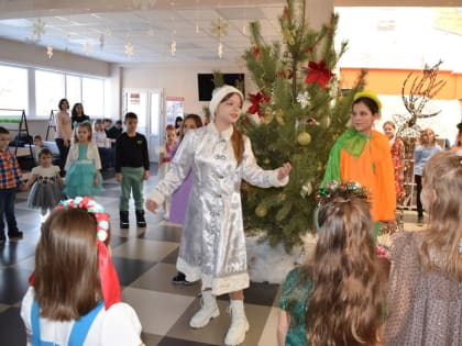 Утренник «Здравствуй, праздник – Новый год!»