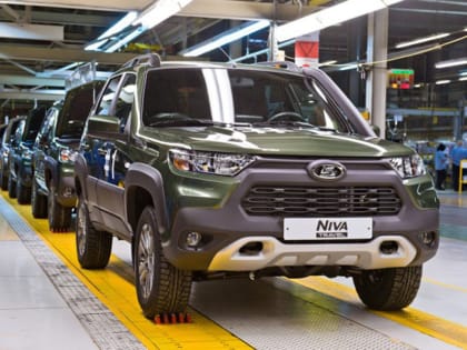 Министр здравоохранения РФ передал 42 автомобиля райбольницам Липецкой области