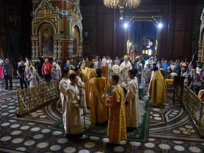 Владыка Максим возглавил Литургию в Вознесенском соборе