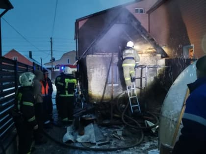 Пять раз за неделю бдительные жильцы вызывали пожарных к горе-кашеварам из соседних квартир