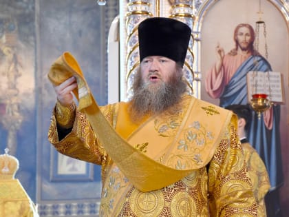 В Неделю Всех русских святых схимитрополит Никон (Васин) и епископ Усманский Евфимий совершили Богослужение в Задонском монастыре