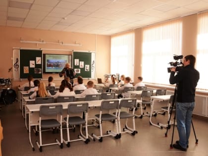 Корреспонденты телерадиокомпании «Липецкое время» в гостях у школьников