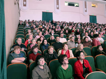 В Липецком областном центре культуры, народного творчества и кино состоялся Рождественский концерт