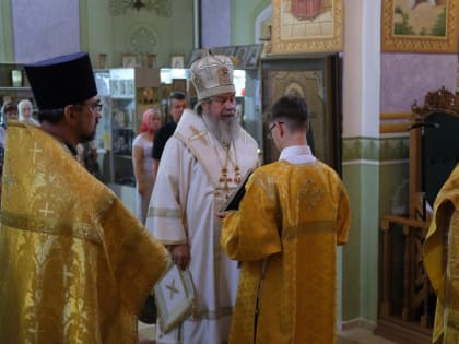 Епископ Максим посетил Лебедянский Троицкий монастырь