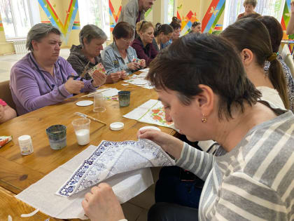Творческие мастерские организованы для проживающих в ПВР
