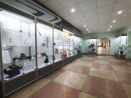 В Липецком государственном педагогическом университете открылась выставка проектов молодых изобретателей