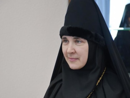 Епископ Максим поздравил настоятельницу Елецкого Знаменского монастыря с днем тезоименитства