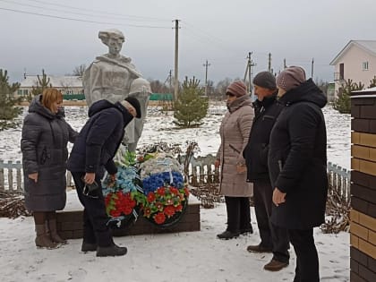 В Долгоруково почтили память погибших в Сталинградской битве