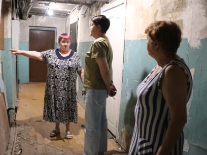 Евгения Фрай встретилась с жителями общежития на пл.Мира