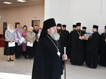 Духовенство и сотрудники Вознесенского собора поздравили Владыку с Рождеством