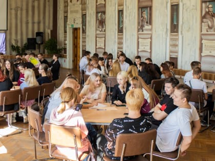 "Два дня с Маяковским": командная интеллектуальная игра к 130-летию со дня рождения поэта