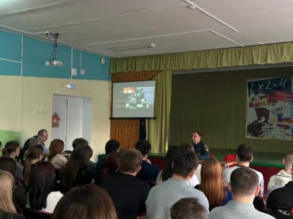 Профориентационная встреча с начальником Елецкого пожарно-спасательного гарнизона Денисом Владимировичем Прохоровым