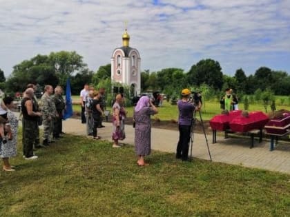 Останки 23 красноармейцев перезахоронили в Липецкой области (фото)