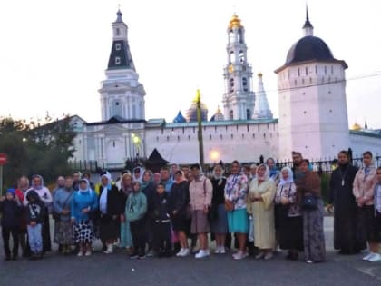 Прихожане храма преподобного Серафима Саровского г. Липецка совершили паломничество в Троице-Сергиеву лавру
