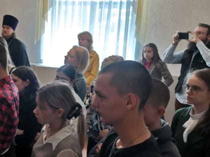 В картинной галерее им. Н.А. Сысоева п. Лев Толстой состоялось открытие фотовыставки в рамках празднования 800-летия со дня рождения св. Александра Невского