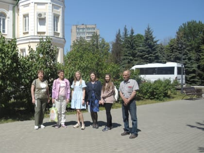 По бывшей улице Дворянской