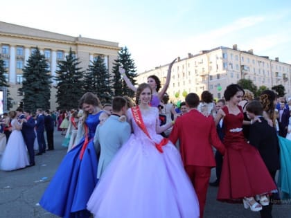 Движение в центре Липецка будет ограничено из-за выпускного