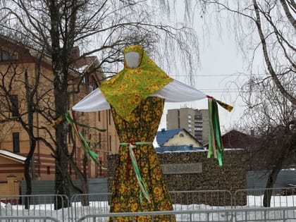 В Липецке уже сожгли первую Масленицу