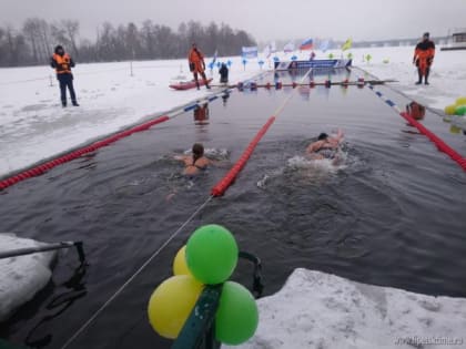 Всероссийские соревнования по зимнему плаванию проходят в Липецке