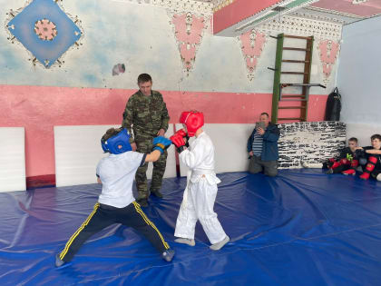 Сотрудники ОСН «Титан» УФСИН России по Липецкой области провели урок мужества и турнир по рукопашному бою