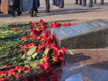 В Липецке почтили память павших защитников Отечества