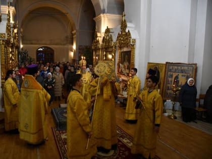 Литургия в Покровском храме города Данкова