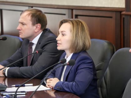 В  горсовете наградили  отличников Всероссийского «Диктанта ЖКХ»