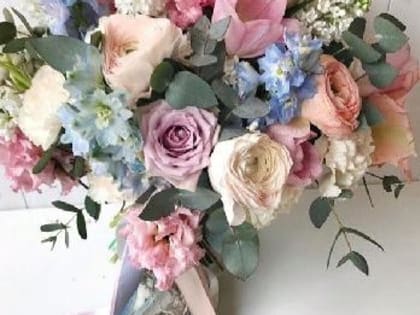 С праздником Милые женщины !