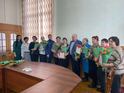 В Чаплыгине вручили благодарности женщинам-волонтерам, оказывающим поддержку участникам СВО