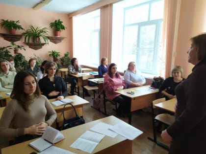 В Ельце состоялся городской семинар кураторов муниципального этапа конкурса «Живая классика»