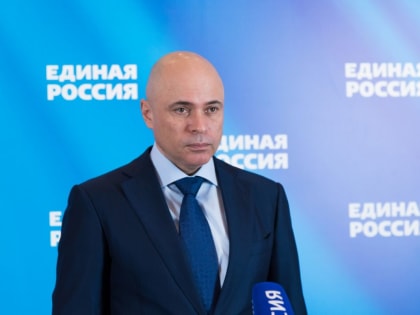 Игорь Артамонов: Есть только один безальтернативный кандидат на пост президента страны